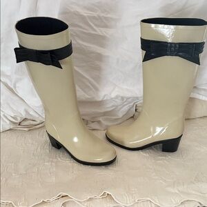 Kate Spade Cream Rain Boots with Black Bow Size 8
